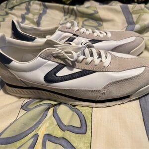 Stylish Women’s Sneakers in White, Gray and Blue